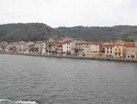 Cruising to Tournon