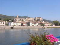 Cruising to Tournon