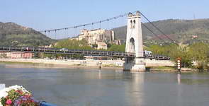 Cruising to Tournon