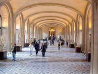 Louvre hall